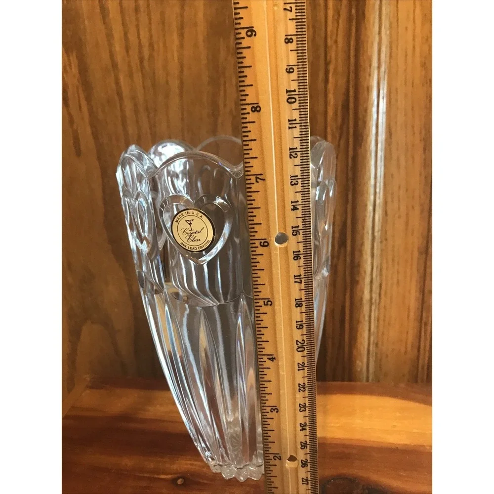 Crystal‎ Clear 24% Lead Crystal Heart Embossed Scalloped Flower Vase USA 8 inch
